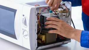 5 Most Common Problems with Microwave Ovens - and How to Fix Them