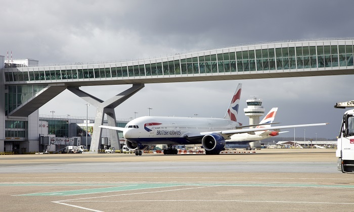 Gatwick to charge for curbside drop-off | News